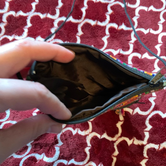 Hand Made/woven purse - Picture 6 of 9